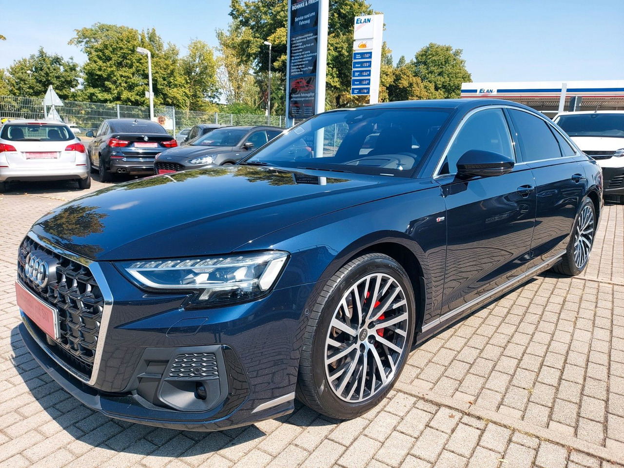 Audi A8 50 TDI quattro S-Line HUD B&O NightVision - Sedan: hình 5 Audi A8 50 TDI quattro S-Line HUD B&O NightVision - Sedan: hình 5