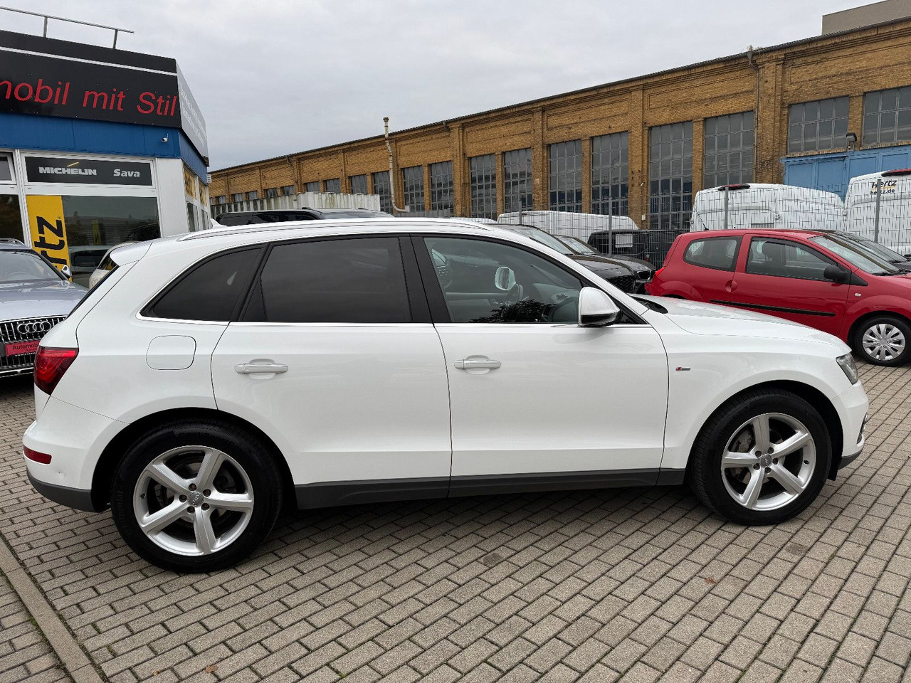 Audi Q5 2.0 TDI CLEAN DIESEL S -LINE XENON LED ACC - SUV: hình 5 Audi Q5 2.0 TDI CLEAN DIESEL S -LINE XENON LED ACC - SUV: hình 5