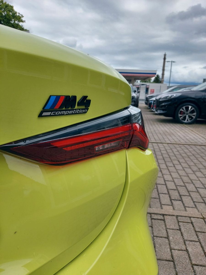 BMW M4 Cabrio G83 xDrive Competition M-Sport H&K - Xe hơi: hình 2 BMW M4 Cabrio G83 xDrive Competition M-Sport H&K - Xe hơi: hình 2