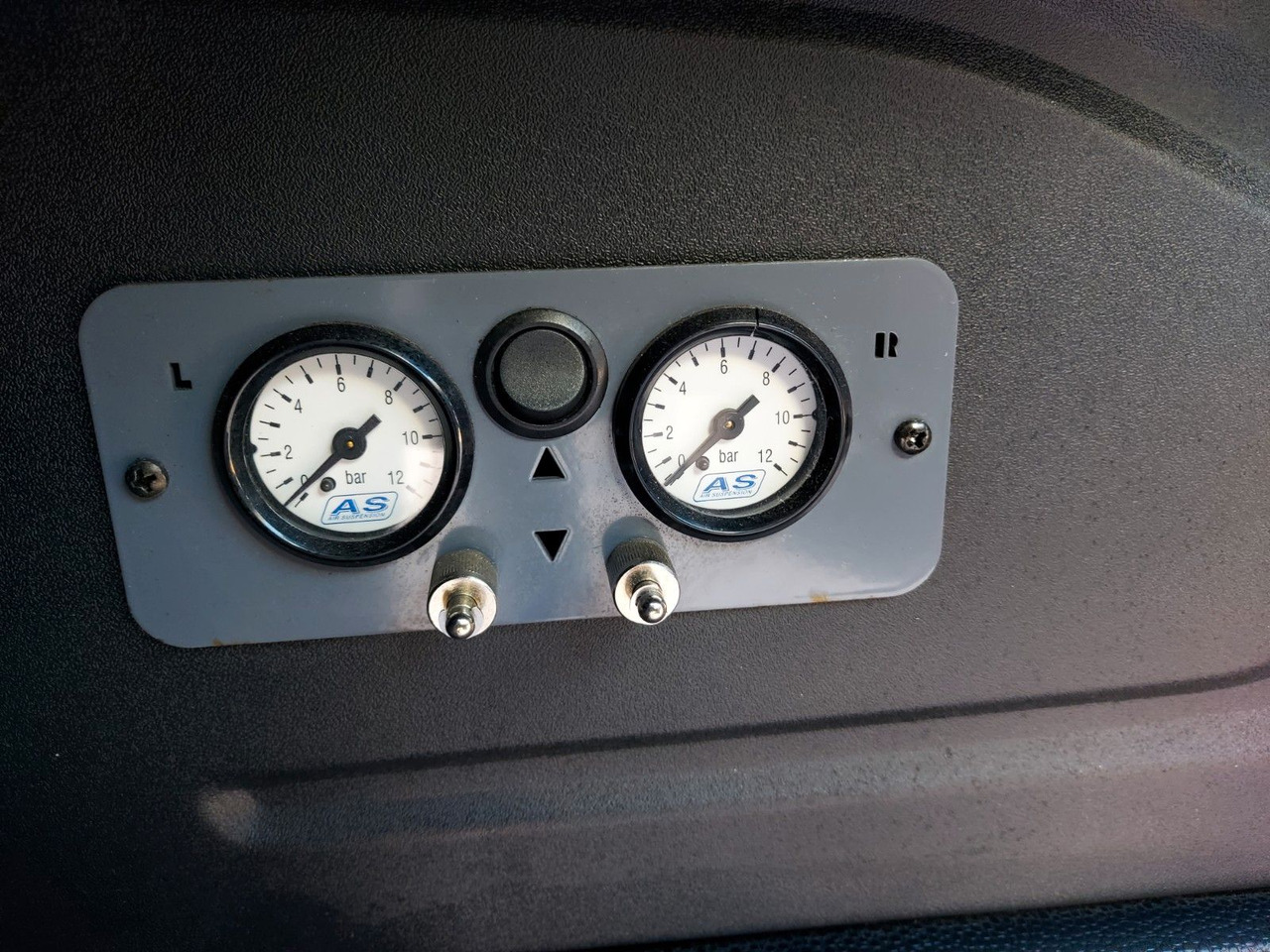 Ford Transit Pritsche 350 L4 extra lang Luftfeder - Xe tải nhỏ phẳng: hình 3 Ford Transit Pritsche 350 L4 extra lang Luftfeder - Xe tải nhỏ phẳng: hình 3