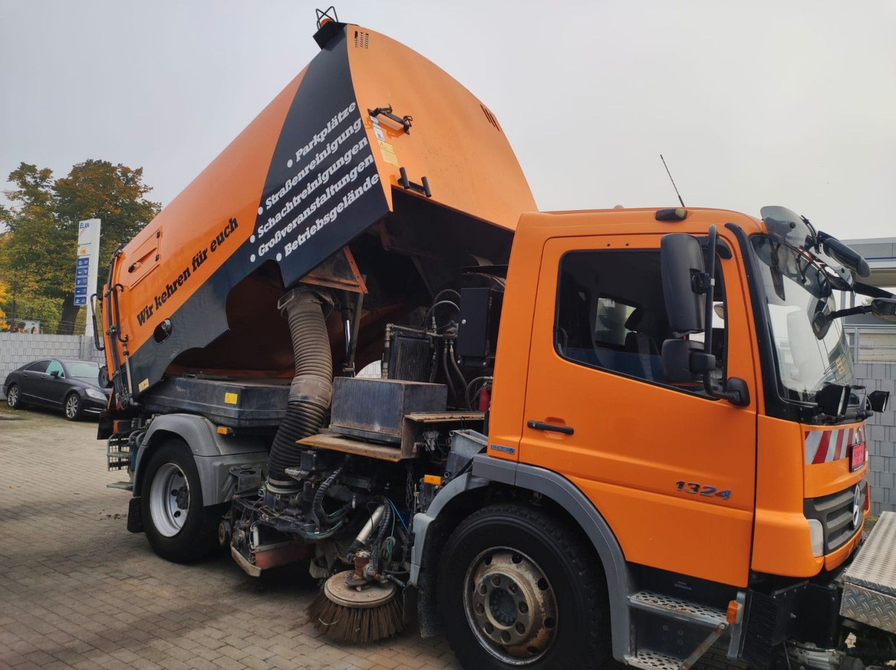 Mercedes-Benz Atego 2 6-Zyl. 4x2 1324 Schmidt SK 600 Klima - Xe quét đường: hình 2 Mercedes-Benz Atego 2 6-Zyl. 4x2 1324 Schmidt SK 600 Klima - Xe quét đường: hình 2
