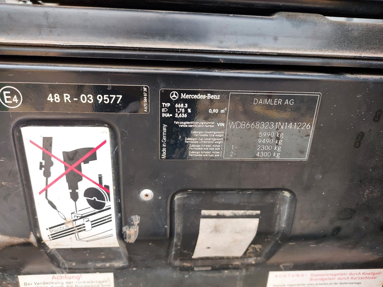 Xe tải nhỏ phẳng Mercedes-Benz Vario 613D Pritsche lang  extralang: hình 10