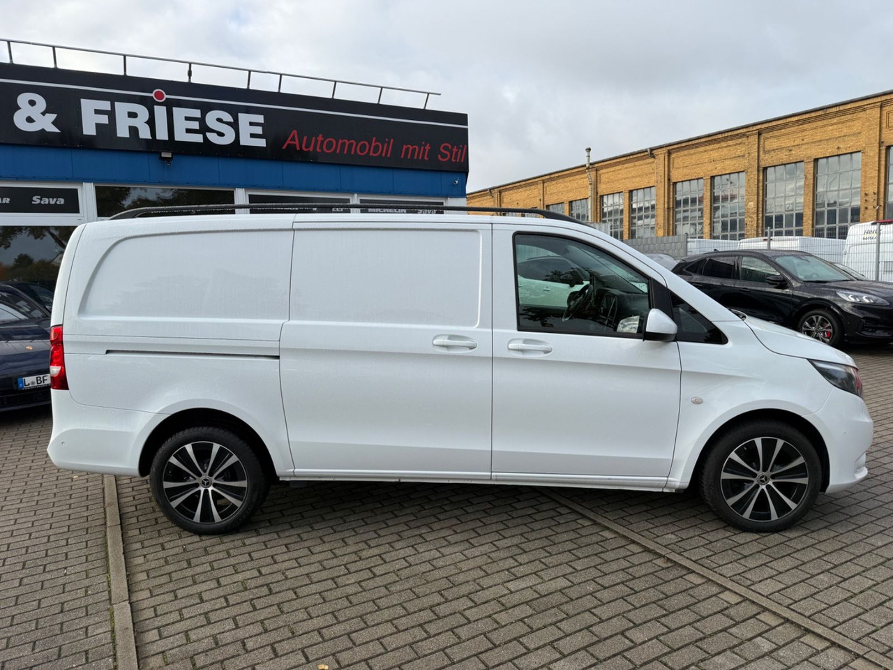 Mercedes-Benz Vito Kasten 114 CDI RWD lang KLIMA NAVI KAMERA P - Xe van chở khách: hình 3 Mercedes-Benz Vito Kasten 114 CDI RWD lang KLIMA NAVI KAMERA P - Xe van chở khách: hình 3