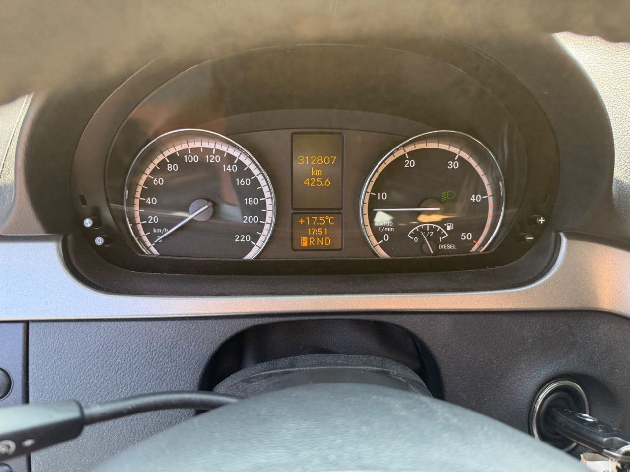Mercedes-Benz Vito Mixto 122 CDI Extra lang V6 XENON NAVI AHK - Xe van chở khách: hình 3 Mercedes-Benz Vito Mixto 122 CDI Extra lang V6 XENON NAVI AHK - Xe van chở khách: hình 3