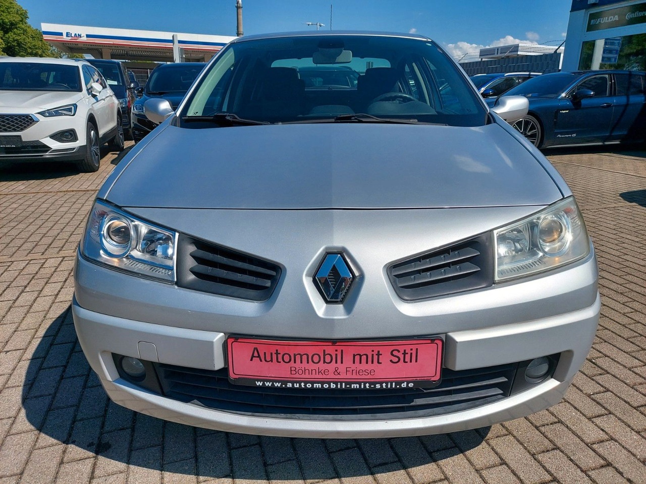 Renault Megane II Classic Lim. Avantage Klima Allwetter - Sedan: hình 2 Renault Megane II Classic Lim. Avantage Klima Allwetter - Sedan: hình 2