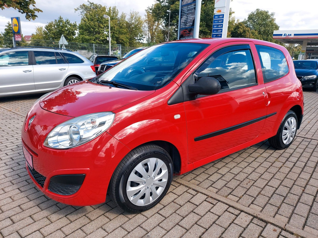 Renault Twingo Authentique DAB nur 37000km - Xe hơi: hình 3 Renault Twingo Authentique DAB nur 37000km - Xe hơi: hình 3