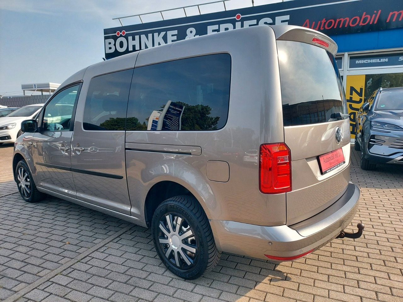 Volkswagen Caddy PKW Maxi 4Motion DSG 7 Sitze Klima Tempo - Xe van chở khách: hình 4 Volkswagen Caddy PKW Maxi 4Motion DSG 7 Sitze Klima Tempo - Xe van chở khách: hình 4