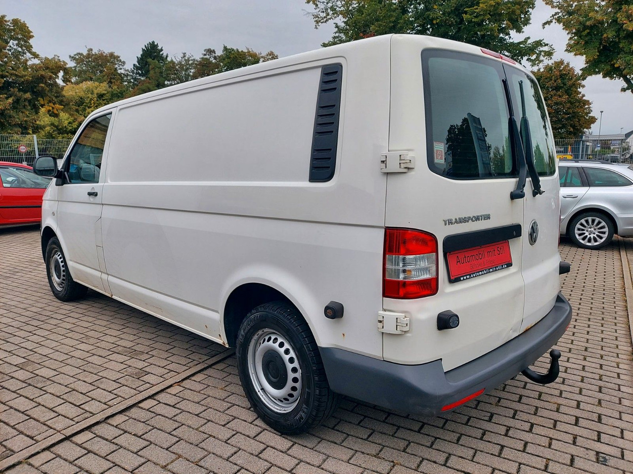 Volkswagen T5 Transporter Kasten Kombi lang Klima AHK - Xe van chở khách: hình 5 Volkswagen T5 Transporter Kasten Kombi lang Klima AHK - Xe van chở khách: hình 5