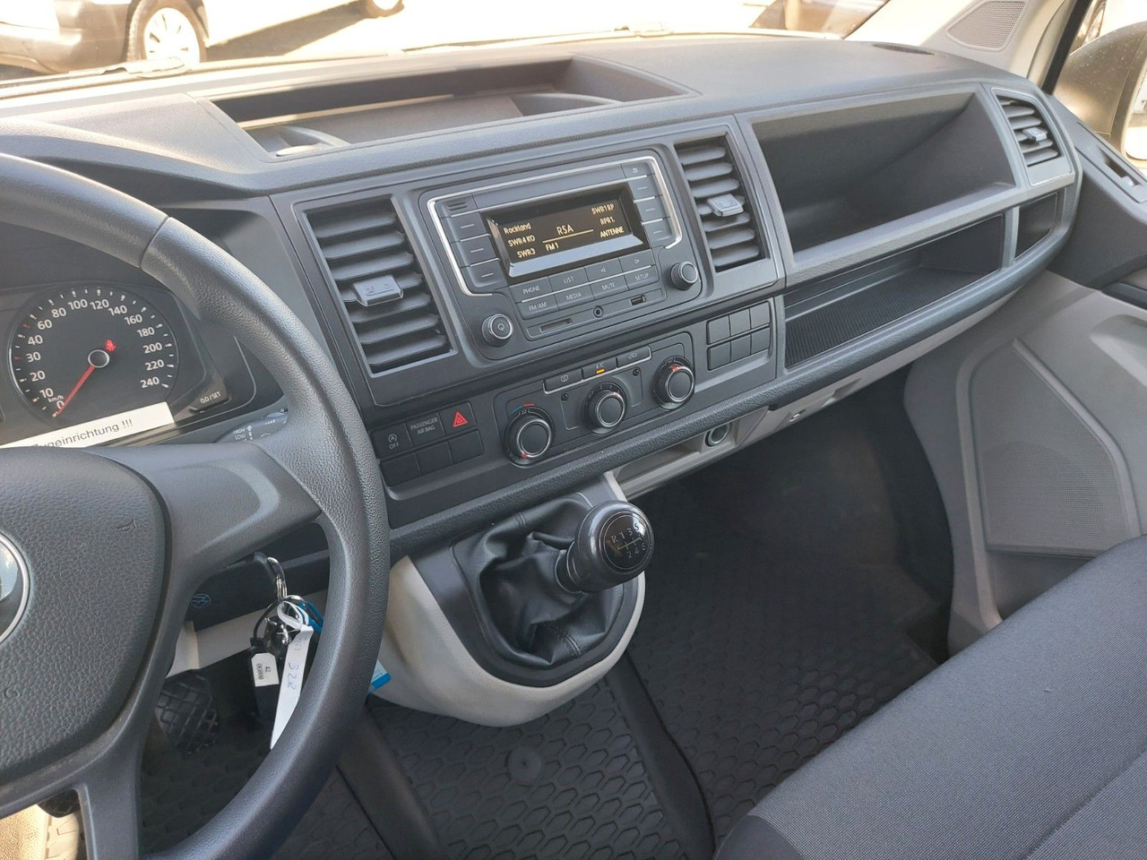 Xe van chở khách Volkswagen T6 Transporter Kasten-Kombi Lang Klima: hình 12 Xe van chở khách Volkswagen T6 Transporter Kasten-Kombi Lang Klima: hình 12