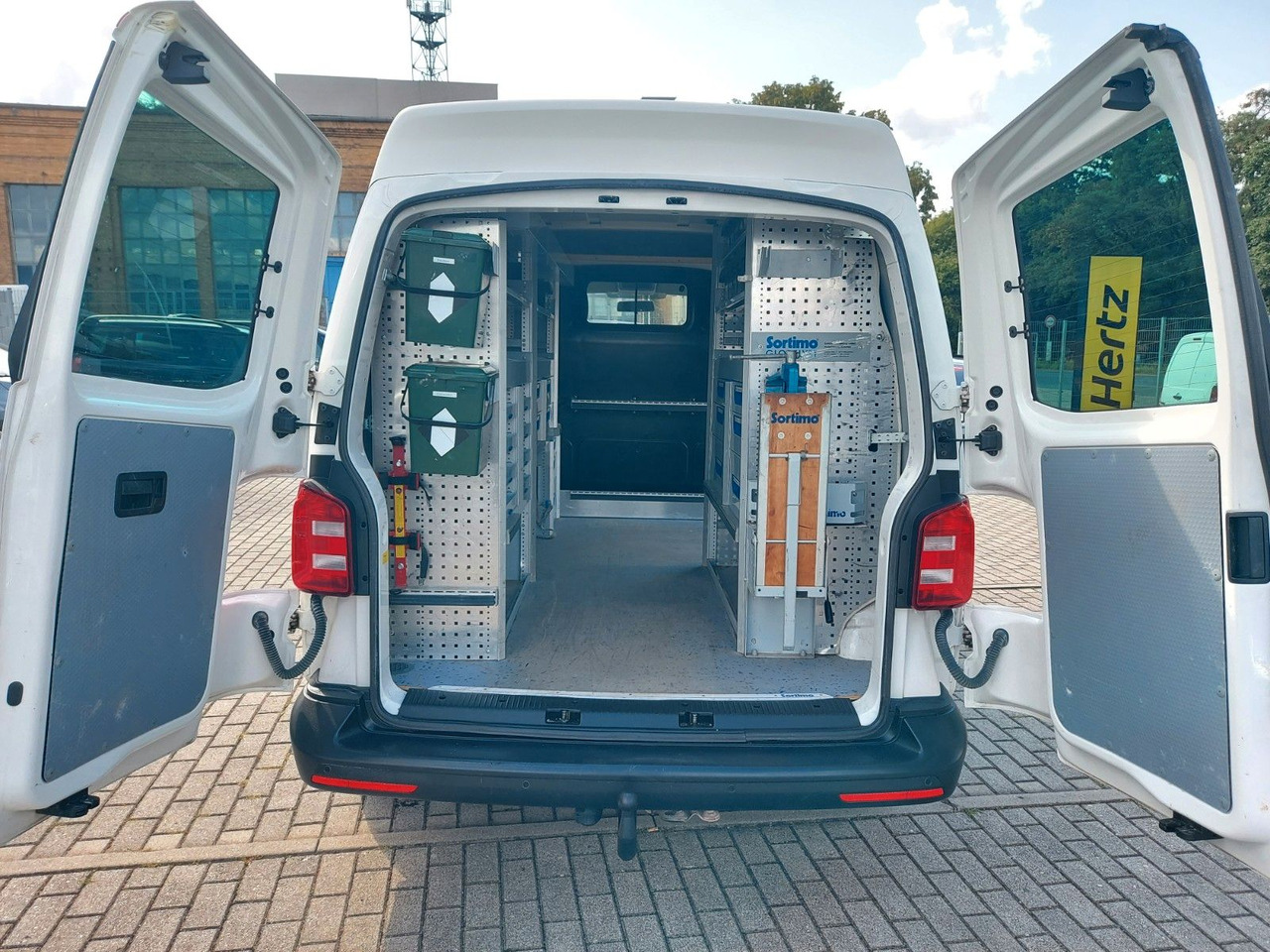 Volkswagen T6 Transporter Kasten Kombi Mittel hoch 4x4 - Xe van chở khách: hình 3 Volkswagen T6 Transporter Kasten Kombi Mittel hoch 4x4 - Xe van chở khách: hình 3