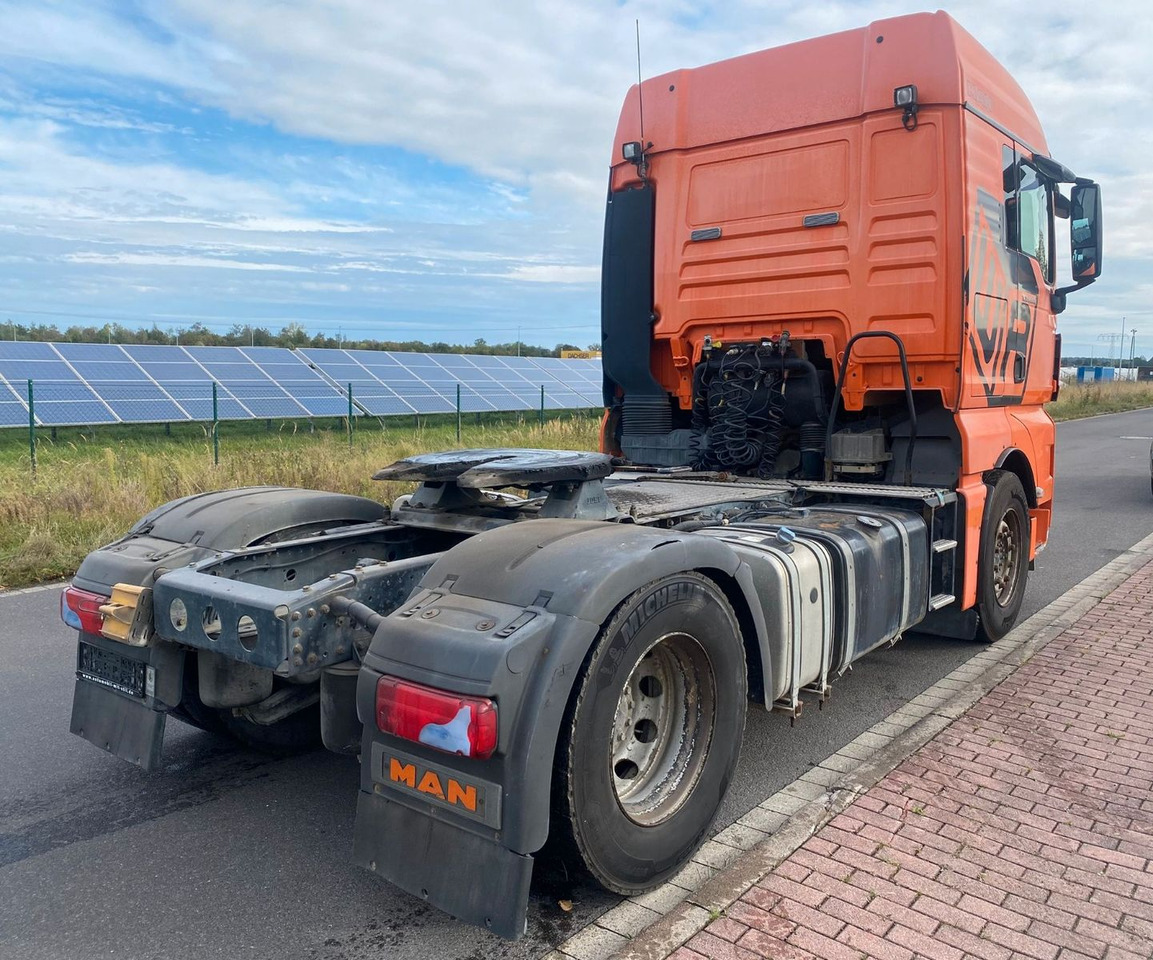 MAN TGX 18.440 4x2 KIPPHYDRAULIK - Xe đầu kéo: hình 4 MAN TGX 18.440 4x2 KIPPHYDRAULIK - Xe đầu kéo: hình 4