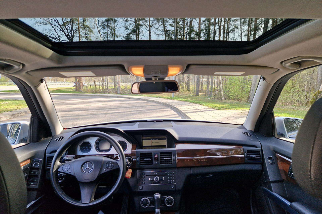 Xe hơi Mercedes-Benz GLK350: hình 9