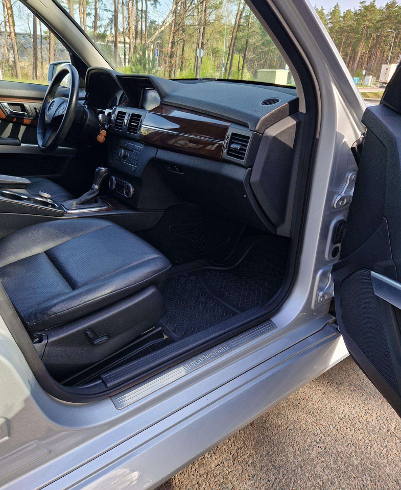 Xe hơi Mercedes-Benz GLK350: hình 7