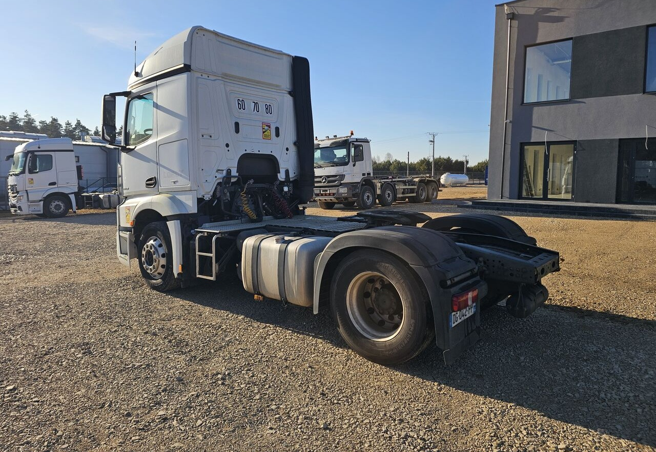 Mercedes-Benz Actros 1843 / RETARDER / ALU / ADR FL / EURO 6 - Xe đầu kéo: hình 4 Mercedes-Benz Actros 1843 / RETARDER / ALU / ADR FL / EURO 6 - Xe đầu kéo: hình 4