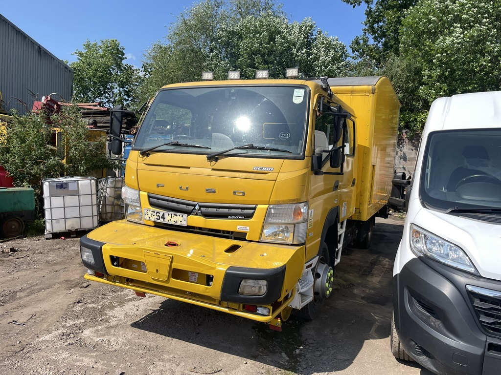 Mitsubishi Fusso - Xe tải hộp: hình 2 Mitsubishi Fusso - Xe tải hộp: hình 2