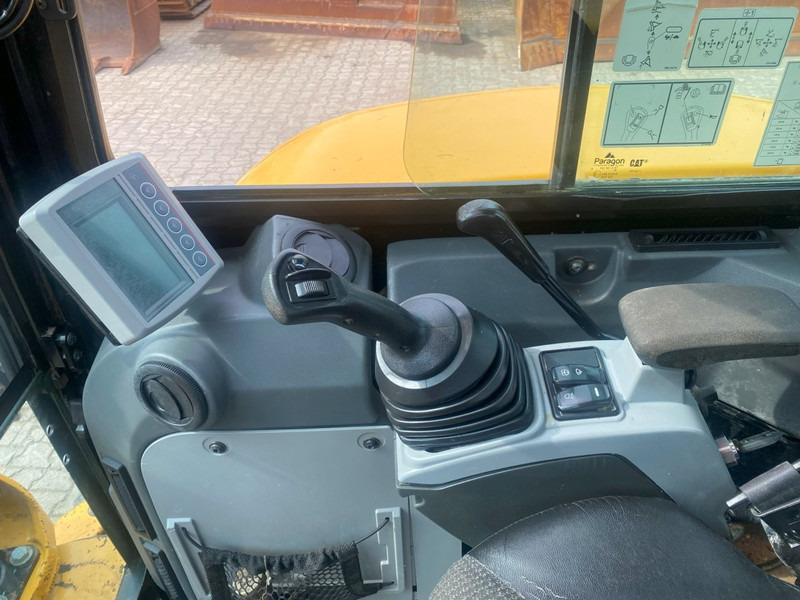 Caterpillar 305E2 NVT - Máy xúc mini: hình 5 Caterpillar 305E2 NVT - Máy xúc mini: hình 5