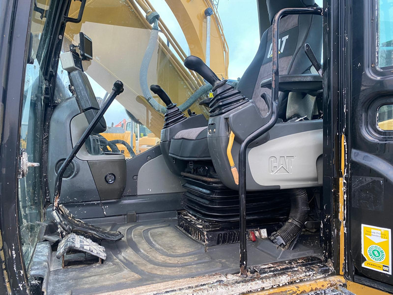 Máy xúc bánh xích Caterpillar 323D NVT: hình 8 Máy xúc bánh xích Caterpillar 323D NVT: hình 8