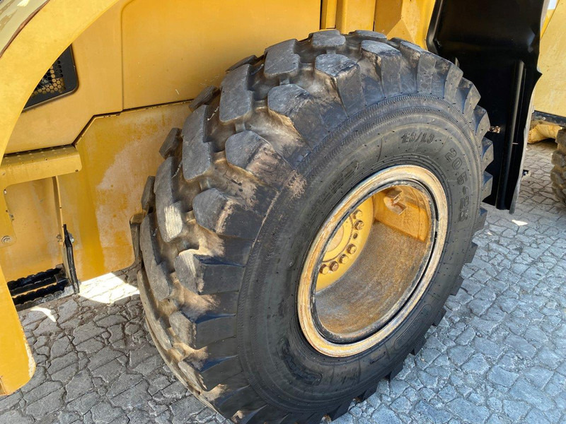 Máy xúc lật bánh lốp Caterpillar 938G II NVT: hình 12 Máy xúc lật bánh lốp Caterpillar 938G II NVT: hình 12