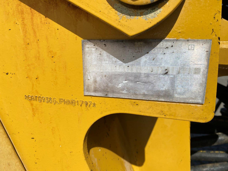 Máy xúc lật bánh lốp Caterpillar 938G II NVT: hình 16 Máy xúc lật bánh lốp Caterpillar 938G II NVT: hình 16