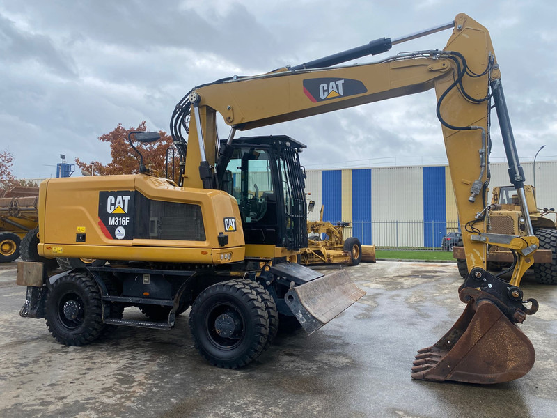 Caterpillar M316F NVT - Máy xúc bánh lốp: hình 2 Caterpillar M316F NVT - Máy xúc bánh lốp: hình 2