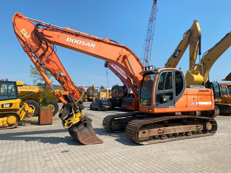 Doosan DX 225 LC-3 NVT - Máy xúc bánh xích: hình 3 Doosan DX 225 LC-3 NVT - Máy xúc bánh xích: hình 3