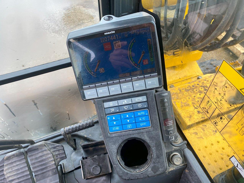 Máy xúc bánh xích Komatsu PC118MR-8 NVT: hình 10 Máy xúc bánh xích Komatsu PC118MR-8 NVT: hình 10