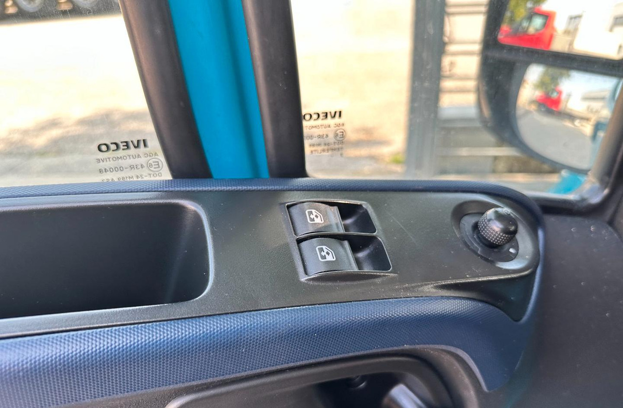 Iveco daily 35s14 passo lungo - Xe van chở hàng: hình 5 Iveco daily 35s14 passo lungo - Xe van chở hàng: hình 5
