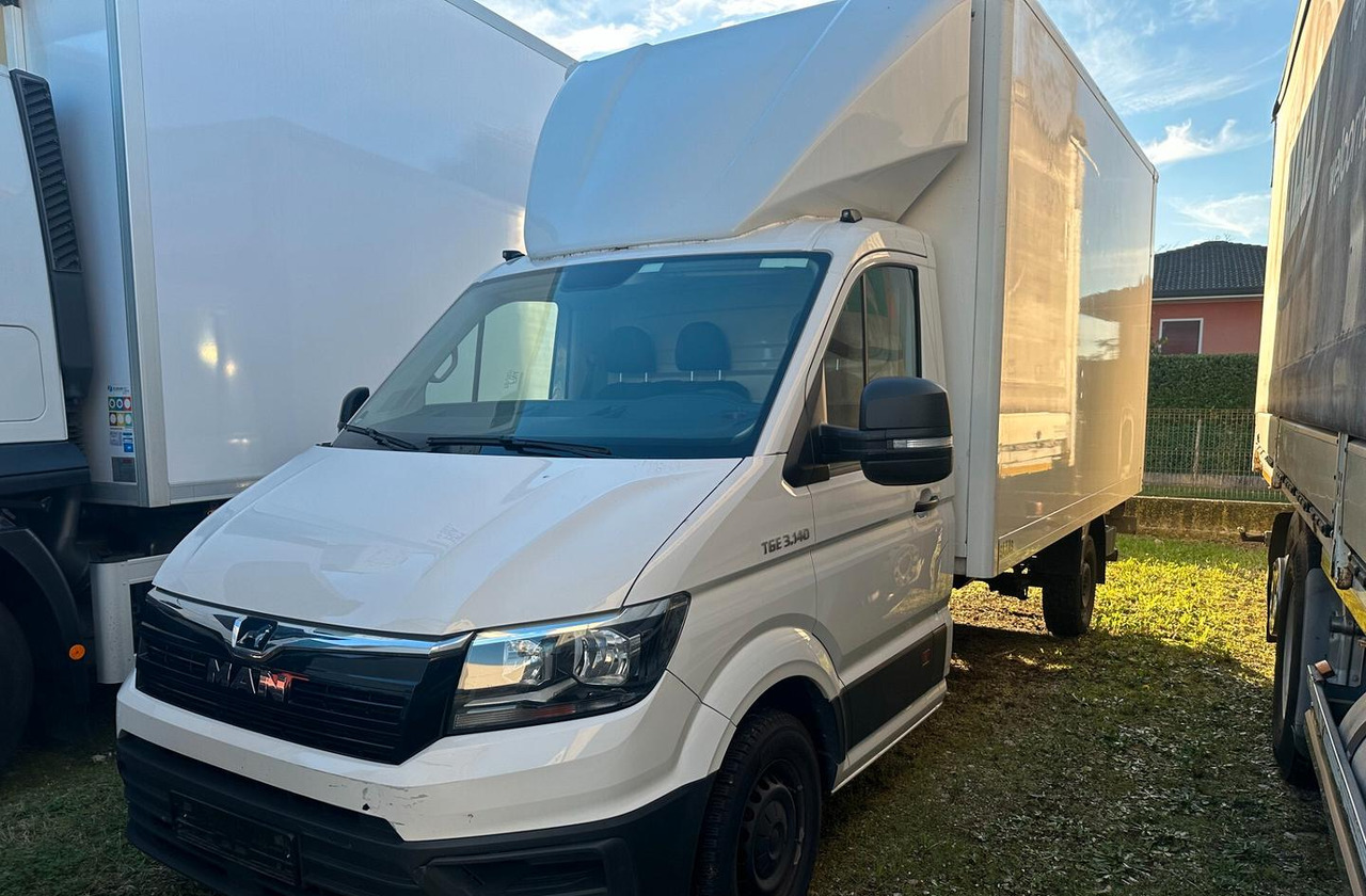 Volkswagen - Xe tải nhỏ thùng kín: hình 1 Volkswagen - Xe tải nhỏ thùng kín: hình 1