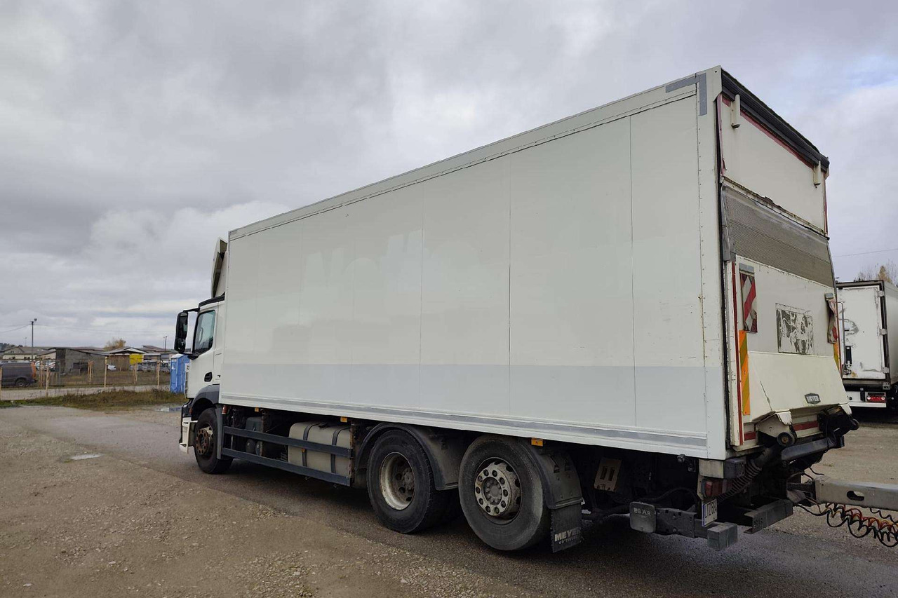 Mercedes-Benz ANTOS - Xe tải đẳng nhiệt: hình 4 Mercedes-Benz ANTOS - Xe tải đẳng nhiệt: hình 4