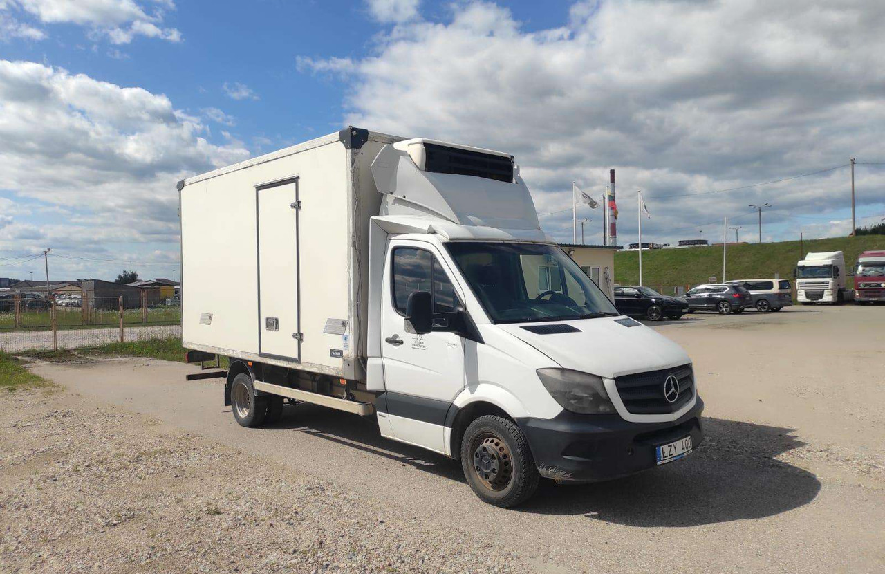 Mercedes-Benz Sprinter - Xe van chở hàng: hình 2 Mercedes-Benz Sprinter - Xe van chở hàng: hình 2