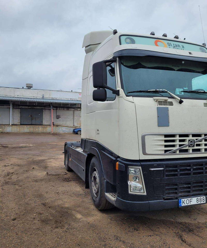 Volvo FH13 440AG - Xe đầu kéo: hình 2 Volvo FH13 440AG - Xe đầu kéo: hình 2