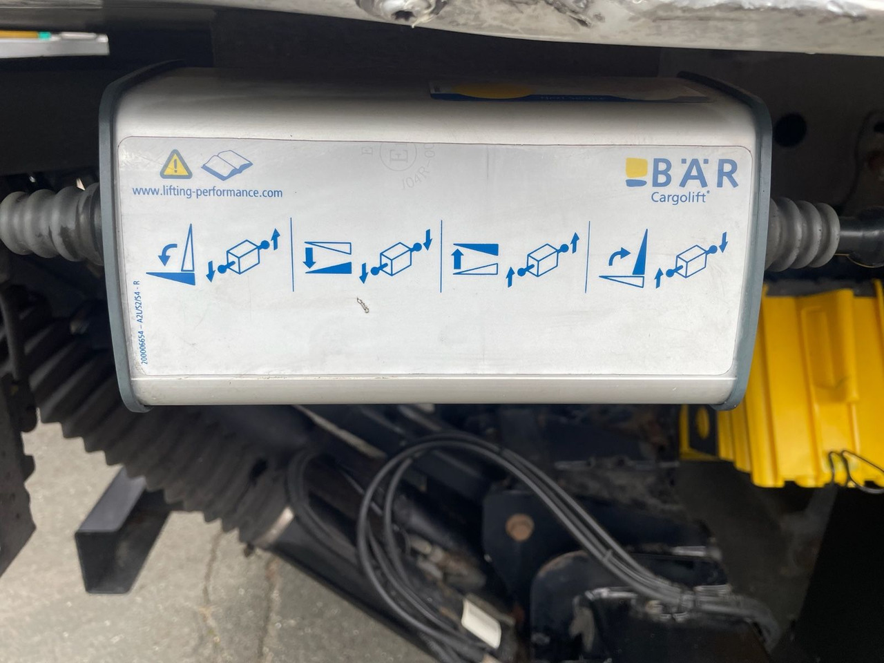 KERSCHER ZAA18 Kühlkoffer/CARRIER/SUPRA900U/LBW - Rơ moóc đông lạnh: hình 4 KERSCHER ZAA18 Kühlkoffer/CARRIER/SUPRA900U/LBW - Rơ moóc đông lạnh: hình 4