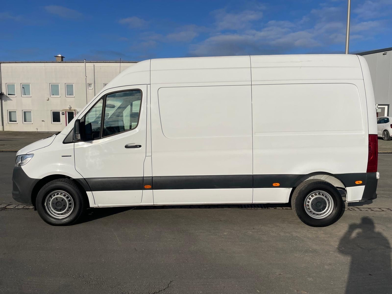 Mercedes-Benz eSprinter L2H2 Kastenwagen/47KW/AC/Kamera - Xe van chở hàng, Xe van điện: hình 4 Mercedes-Benz eSprinter L2H2 Kastenwagen/47KW/AC/Kamera - Xe van chở hàng, Xe van điện: hình 4