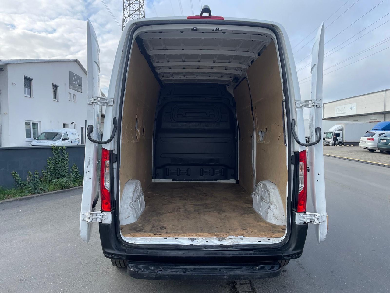 Xe van chở hàng, Xe van điện Mercedes-Benz eSprinter L2H2 Kastenwagen/47KW/AC/Kamera: hình 11 Xe van chở hàng, Xe van điện Mercedes-Benz eSprinter L2H2 Kastenwagen/47KW/AC/Kamera: hình 11