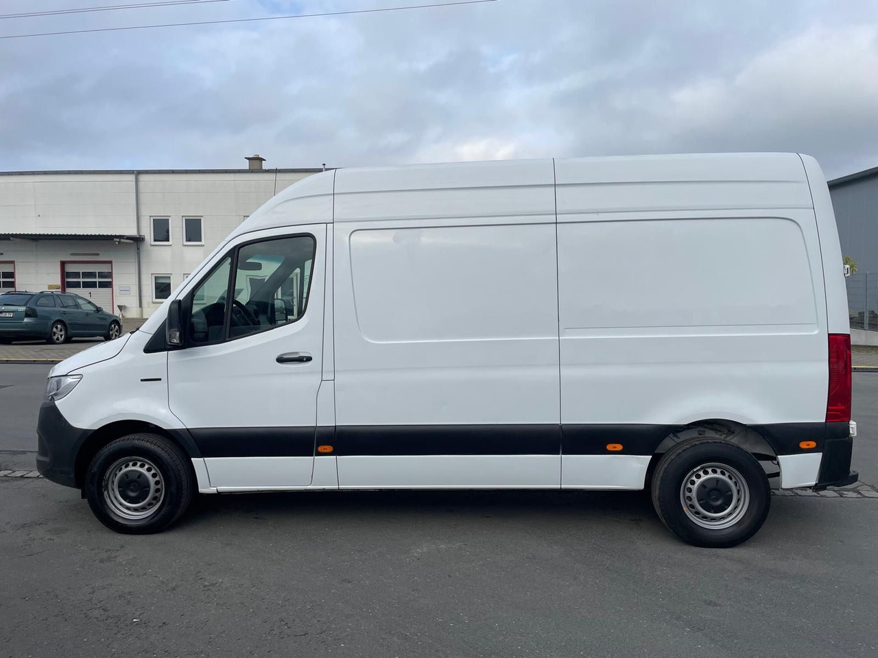 Mercedes-Benz eSprinter L2H2 Kastenwagen/47KW/AC/Kamera - Xe van chở hàng, Xe van điện: hình 4 Mercedes-Benz eSprinter L2H2 Kastenwagen/47KW/AC/Kamera - Xe van chở hàng, Xe van điện: hình 4