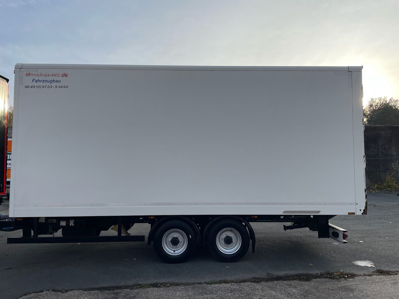 Möslein TKO 105 Tandem-Koffer/TÜV07/2026/Nutzlast-7150kg - Rơ moóc hộp kín: hình 3 Möslein TKO 105 Tandem-Koffer/TÜV07/2026/Nutzlast-7150kg - Rơ moóc hộp kín: hình 3