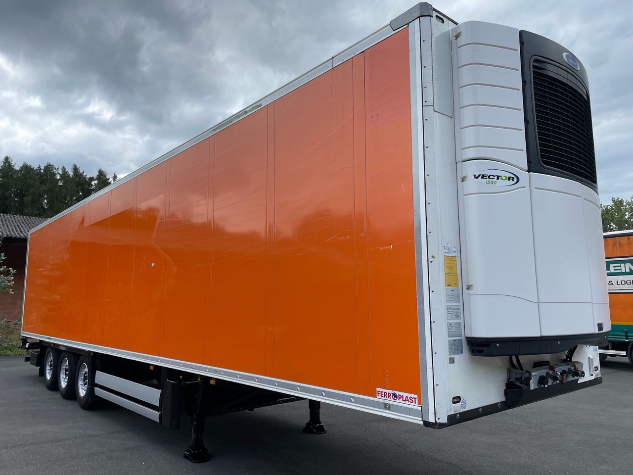 Schmitz Cargobull SCB*S3B/CARRIER/Vector1550/LBW/BÄR/2327h/13,4m - Sơ mi rơ moóc đông lạnh: hình 1 Schmitz Cargobull SCB*S3B/CARRIER/Vector1550/LBW/BÄR/2327h/13,4m - Sơ mi rơ moóc đông lạnh: hình 1