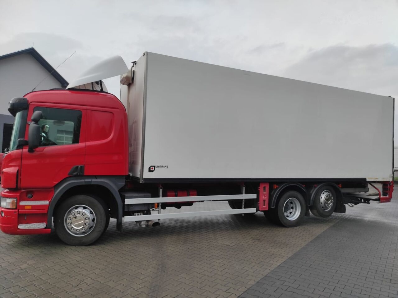 Scania P 320 - Xe tải đông lạnh: hình 3 Scania P 320 - Xe tải đông lạnh: hình 3
