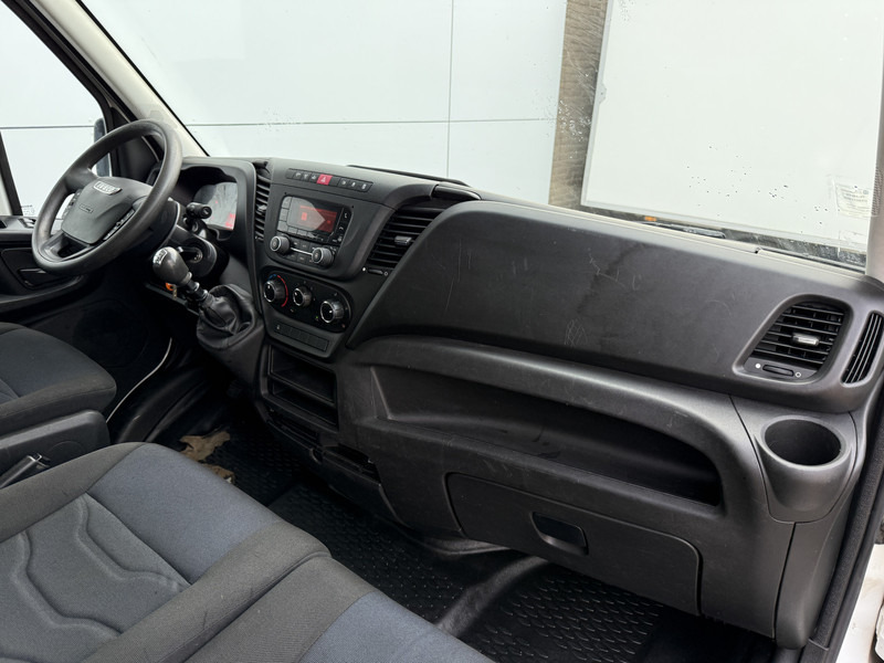 Cho thuê Iveco Daily 35C14 2.3 Dubbele Cabine Dubbellucht 7 Stoelen Airco Cruise Control Trekhaak 3.5t Tipper Benne Kipper Iveco Daily 35C14 2.3 Dubbele Cabine Dubbellucht 7 Stoelen Airco Cruise Control Trekhaak 3.5t Tipper Benne Kipper: hình 12 Cho thuê Iveco Daily 35C14 2.3 Dubbele Cabine Dubbellucht 7 Stoelen Airco Cruise Control Trekhaak 3.5t Tipper Benne Kipper Iveco Daily 35C14 2.3 Dubbele Cabine Dubbellucht 7 Stoelen Airco Cruise Control Trekhaak 3.5t Tipper Benne Kipper: hình 12