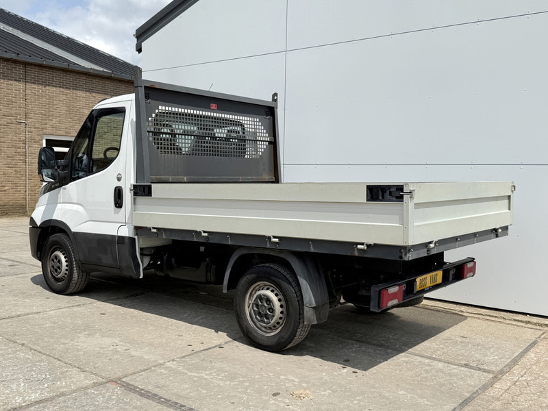 Iveco Daily 35S14 2.3 Open Laadbak Pritische Airco Cruise Control Lucht Geveerde Stoel - Xe tải nhỏ phẳng: hình 2 Iveco Daily 35S14 2.3 Open Laadbak Pritische Airco Cruise Control Lucht Geveerde Stoel - Xe tải nhỏ phẳng: hình 2