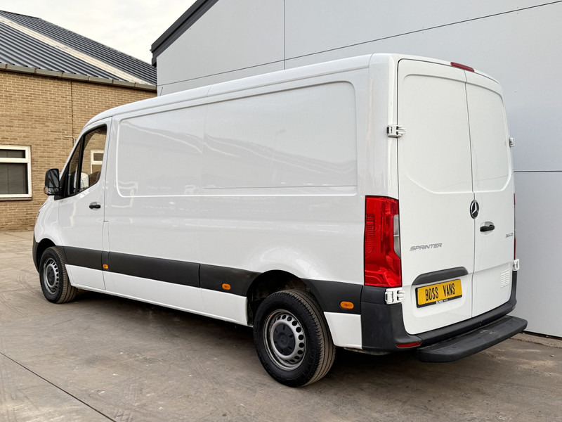 Mercedes-Benz Sprinter 315 1.9 CDI L2H1 Climate Control Cruise Control Carplay - Xe van chở hàng: hình 2 Mercedes-Benz Sprinter 315 1.9 CDI L2H1 Climate Control Cruise Control Carplay - Xe van chở hàng: hình 2