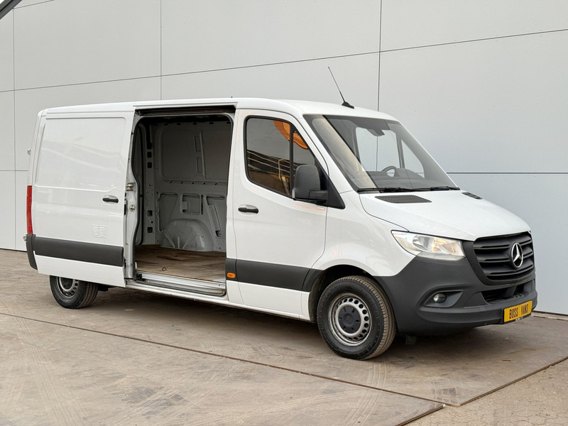 Mercedes-Benz Sprinter 315 1.9 CDI L2H1 Climate Control Cruise Control Carplay - Xe van chở hàng: hình 5 Mercedes-Benz Sprinter 315 1.9 CDI L2H1 Climate Control Cruise Control Carplay - Xe van chở hàng: hình 5