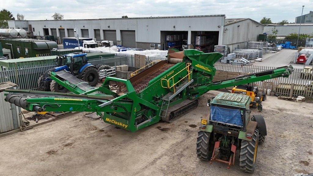 McCloskey R155 - Máy sàng: hình 1 McCloskey R155 - Máy sàng: hình 1