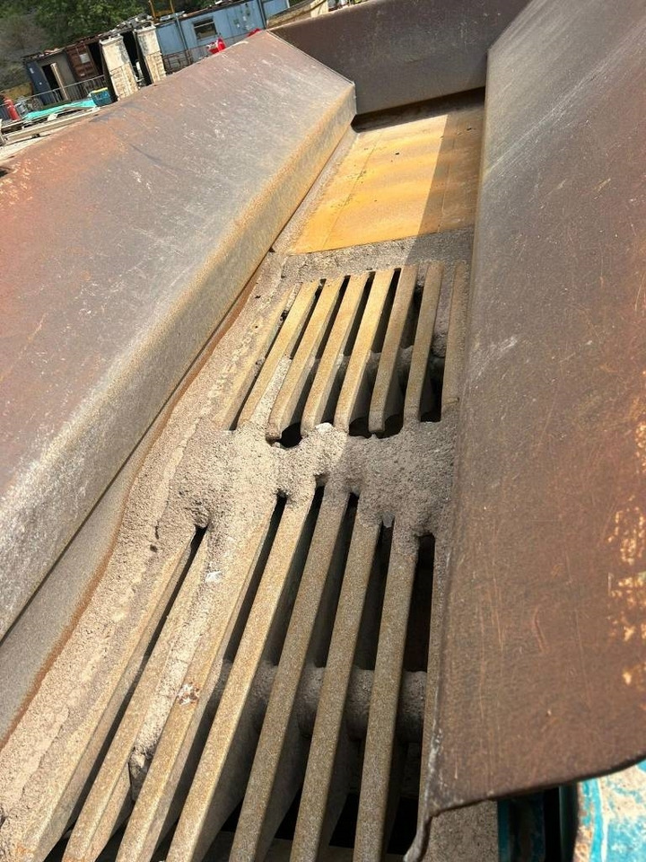 Máy nghiền di động PowerScreen Metrotrak: hình 6 Máy nghiền di động PowerScreen Metrotrak: hình 6