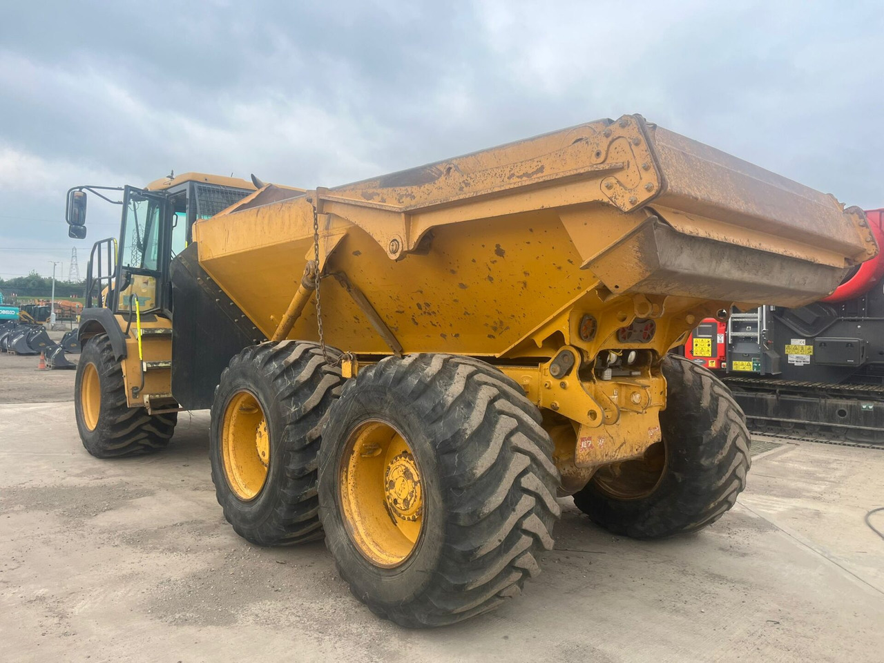 Bell B20E - Xe ben đổ có khớp nối: hình 2 Bell B20E - Xe ben đổ có khớp nối: hình 2