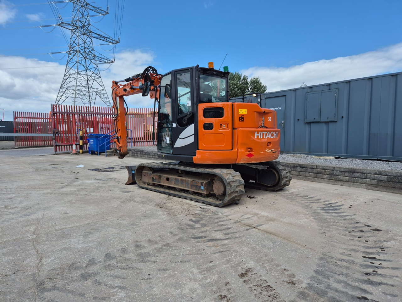 Hitachi ZX85USBR-6 2PB - Máy xúc mini: hình 3 Hitachi ZX85USBR-6 2PB - Máy xúc mini: hình 3