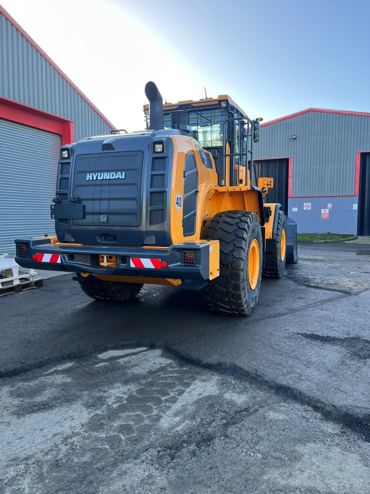 Hyundai HL960A - Máy xúc lật bánh lốp: hình 5 Hyundai HL960A - Máy xúc lật bánh lốp: hình 5