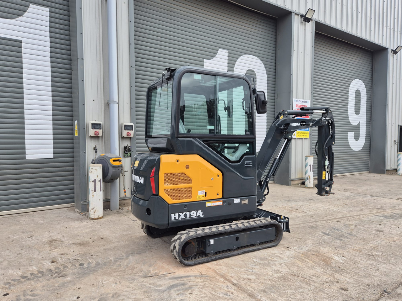 Hyundai HX19A - Máy xúc mini: hình 5 Hyundai HX19A - Máy xúc mini: hình 5