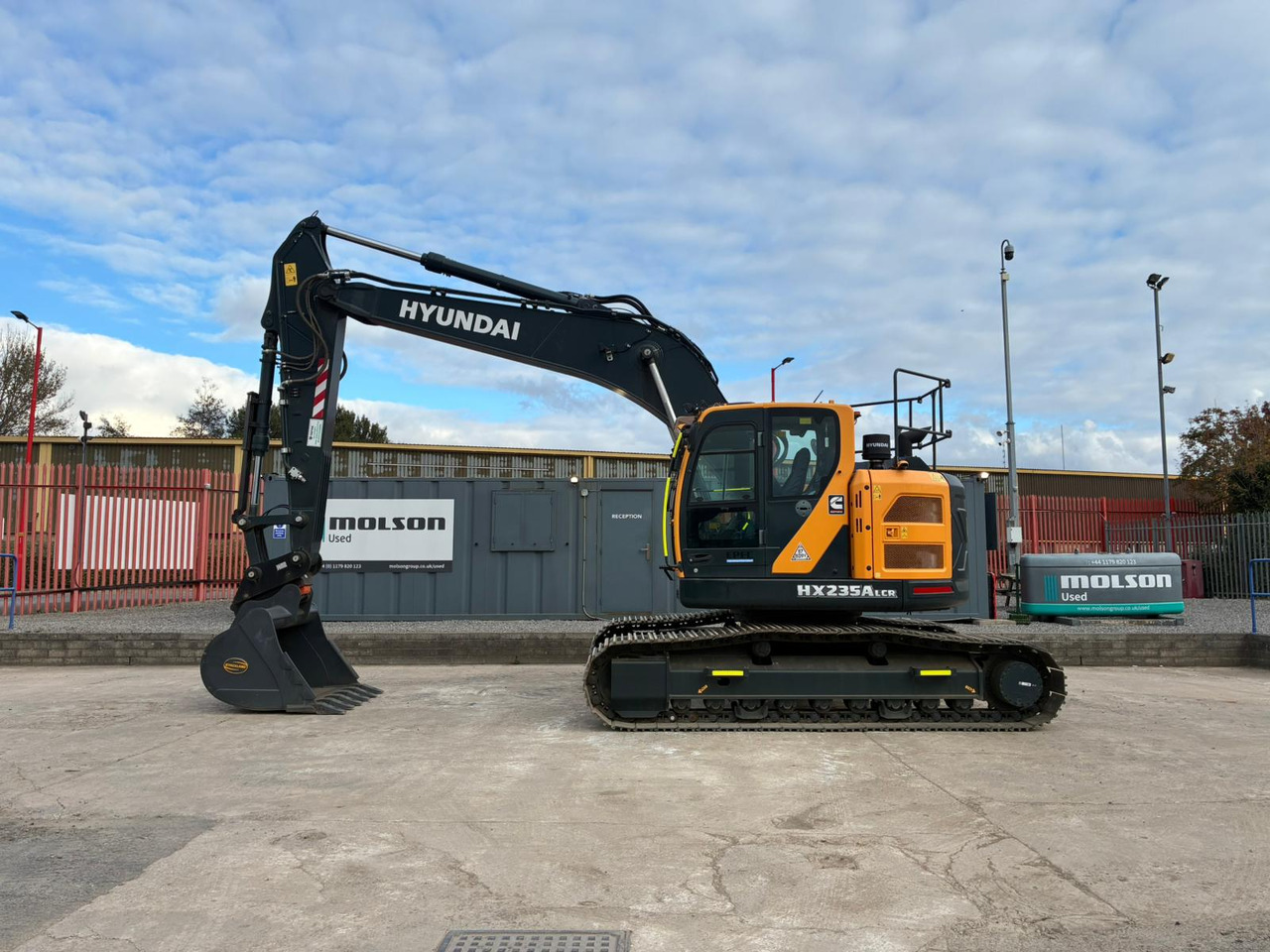 Hyundai HX235ALCR - Máy xúc bánh xích: hình 2 Hyundai HX235ALCR - Máy xúc bánh xích: hình 2