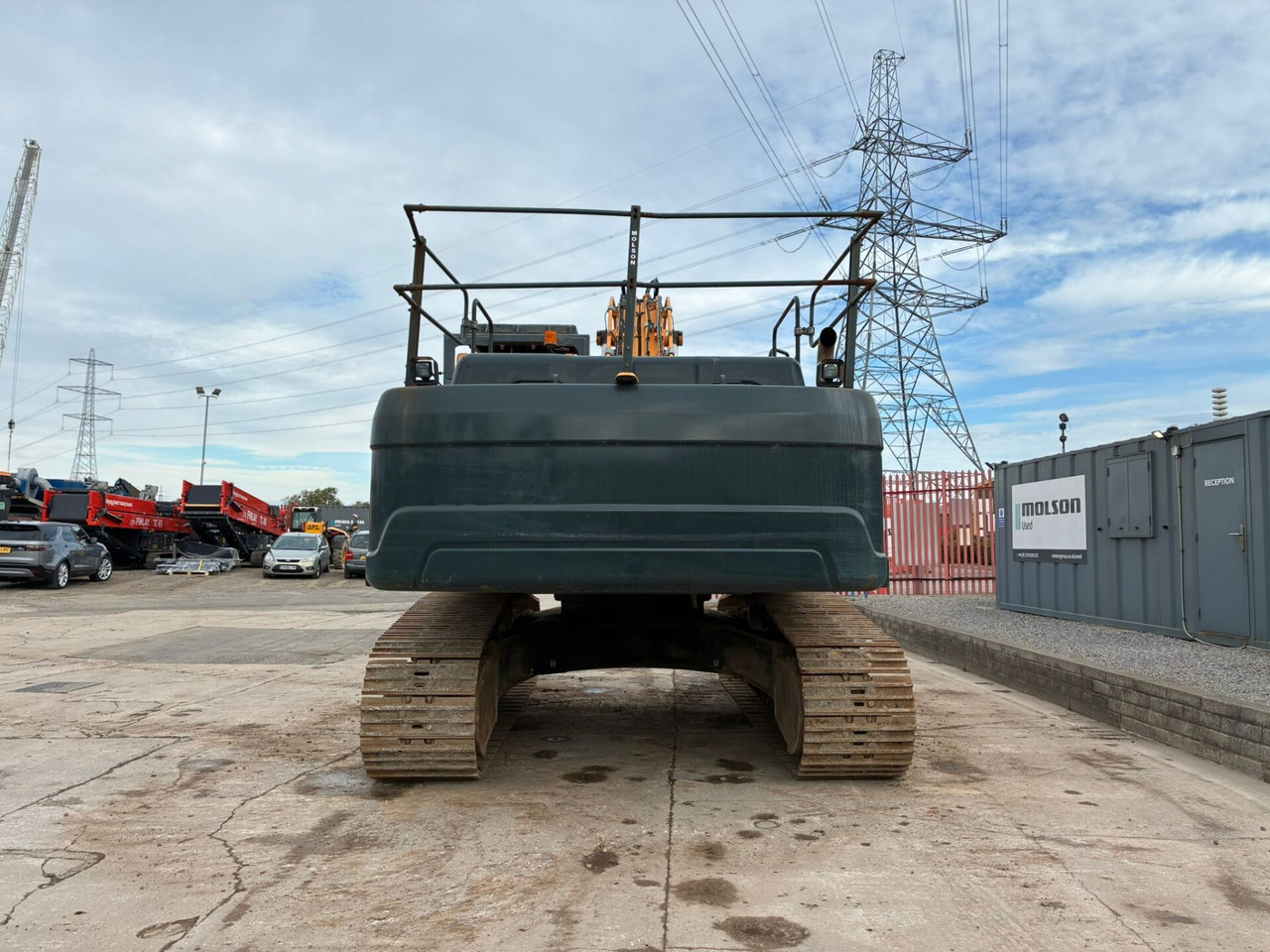 Hyundai HX380 - Máy xúc bánh xích: hình 4 Hyundai HX380 - Máy xúc bánh xích: hình 4